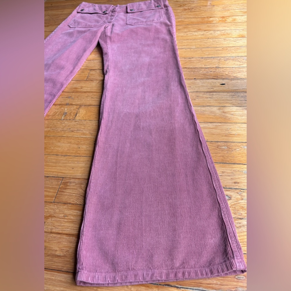 JPG Jean’s by Jean Paul Gaultier Boot Cut Women’s Corduroy Pants
Fits like US6